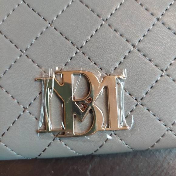 47. Badgley Mischka Crossbody Bag - Picture 2 of 11